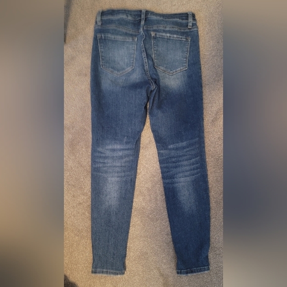 Vervet boutique women's Blue Distressed jeans Pants Size 30 - Picture 2 of 5